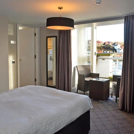 The Angel Hotel Wetherspoon วิทบี ภายนอก รูปภาพ