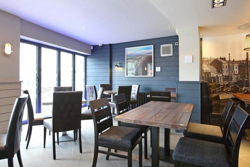 The Angel Hotel Wetherspoon วิทบี ภายนอก รูปภาพ