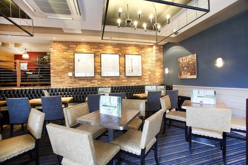 The Angel Hotel Wetherspoon วิทบี ภายนอก รูปภาพ
